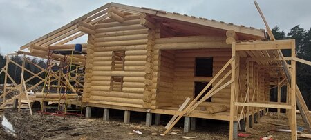 Монтаж стропильной системы на объекте загородного дома в Дядькино.