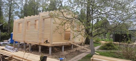 В СНТ "Рассудовец" каркас дома готов